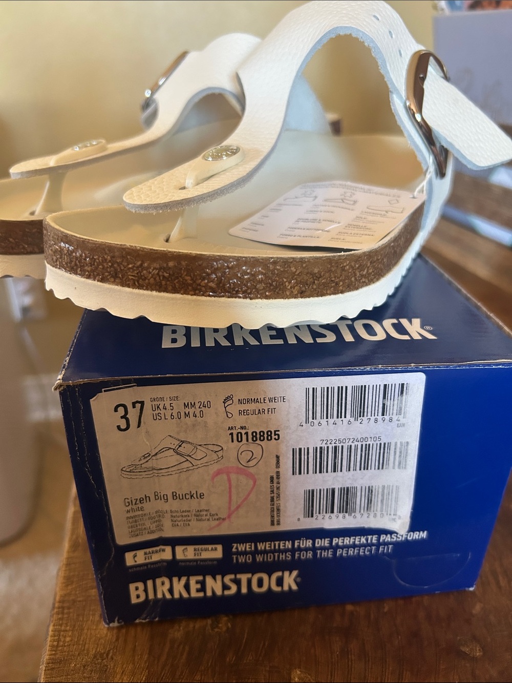 Birkenstock White Gizeh Big Buckle Thong Sandals - Picture 2 of 11